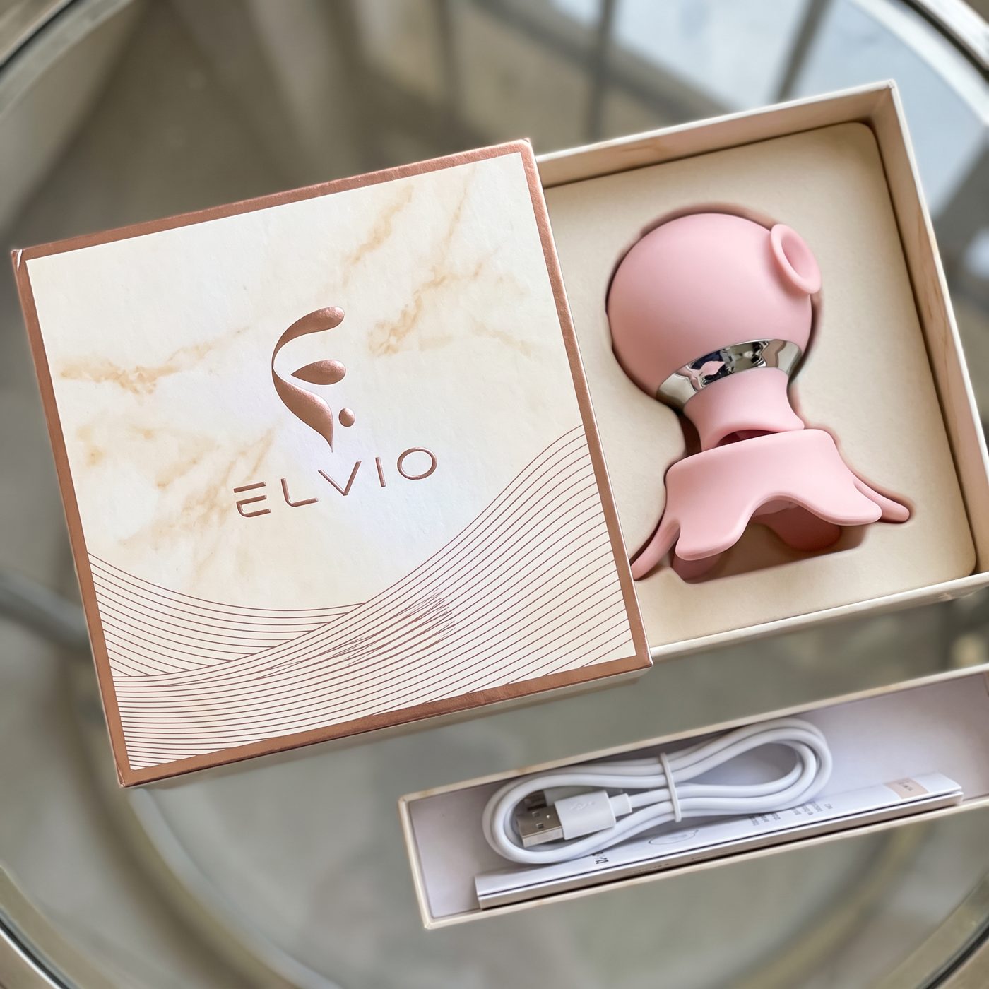 ELVIO Octopi Pro in its gift box